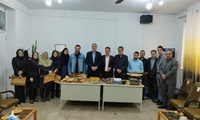 به مناسبت گرامیداشت هفته معلم؛ محسن سماکچی رئیس کمیسیون عمران شورای شهر رشت با حضور در دبستان و دبیرستان شهدای نخودچر از معلمان و کادر آموزشی تقدیر به عمل آورد